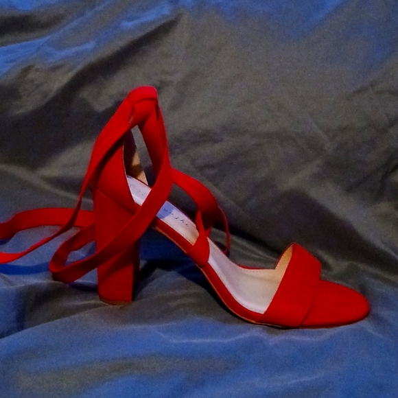 NEW 9 velor lace up fire color high heels - Picture 3 of 4